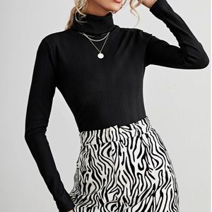 BRAND NEW Shein Turtleneck